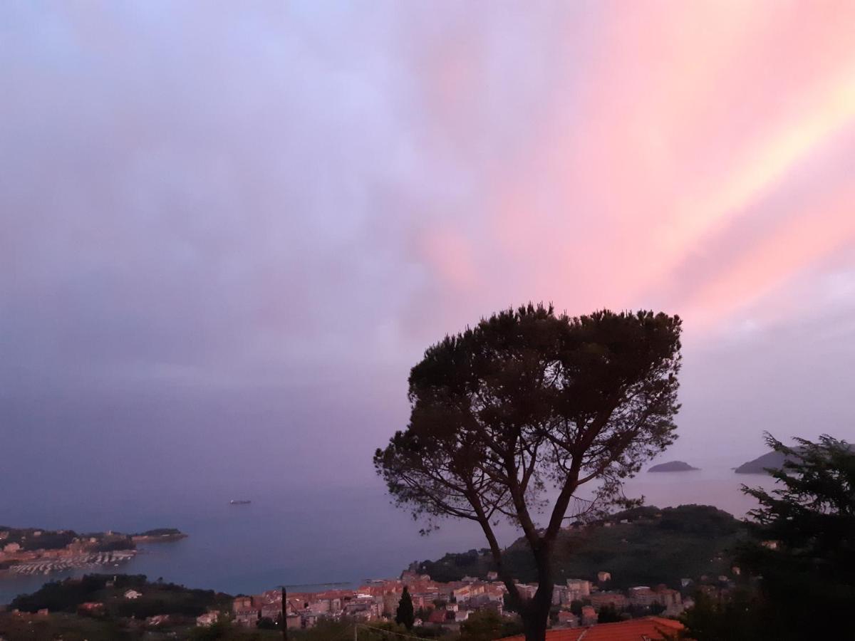 Il Mare Nel Bosco Appartamento Con Terrazza Nella Natura, Vista Mare, Lerici E Isole Екстериор снимка